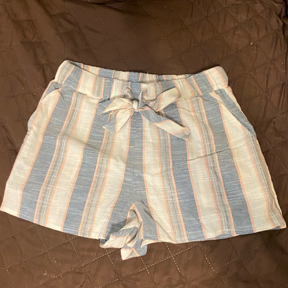 Beige cotton shorts